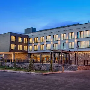 Hampton By Hilton Izmir Отель